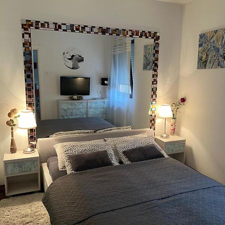 Apartment Sweet Dreams-Close To Zoo,Dinamo Stadium And The City Center Zagreb Exterior foto